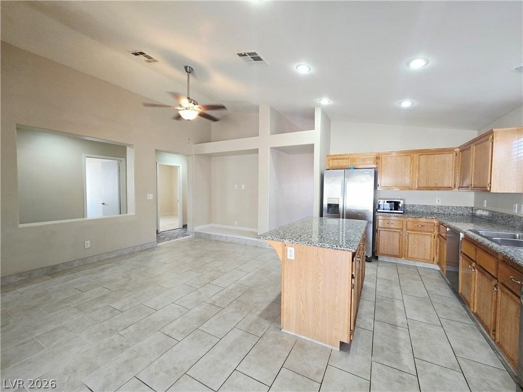 5547 Summer Joy St - Photo 6 of 19