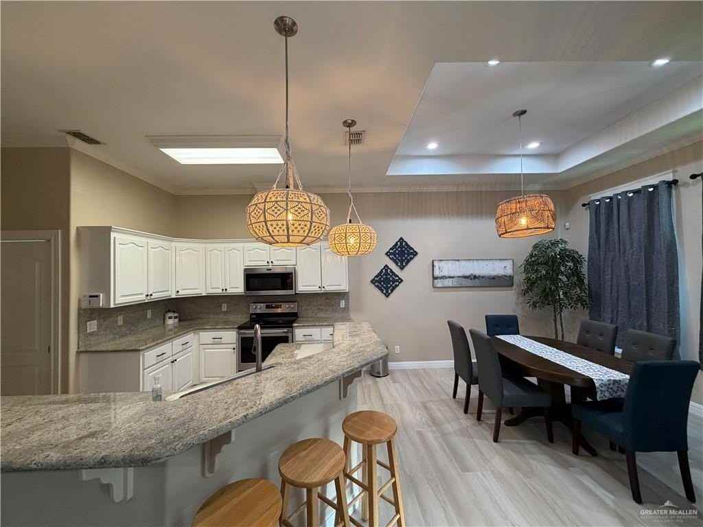 3401 Palace St - Photo 3 of 13