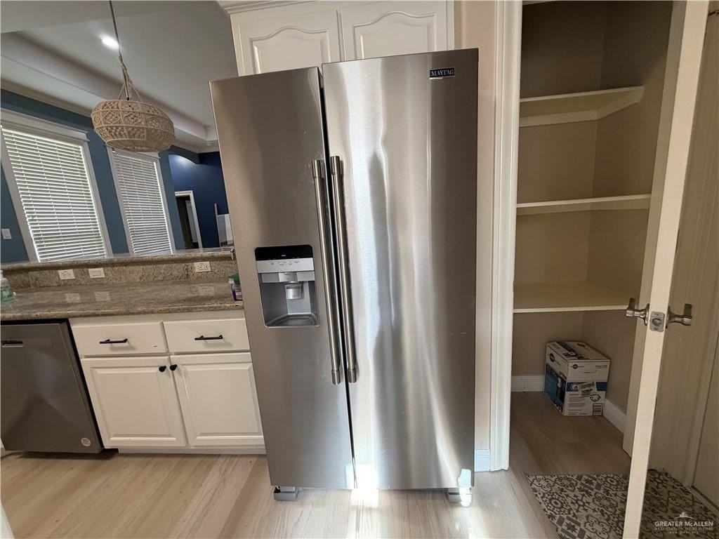 3401 Palace St - Photo 5 of 13