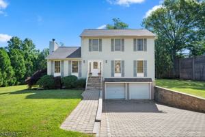 featured image of 32 Montville Ave