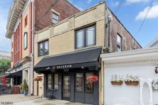 8 Kent Place Blvd - Photo 1 of 1