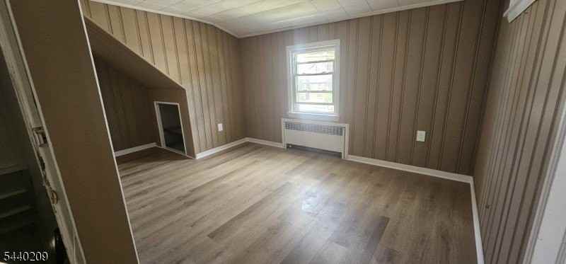 297 E 27th St - Photo 2 of 7