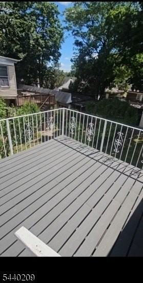 297 E 27th St - Photo 6 of 7