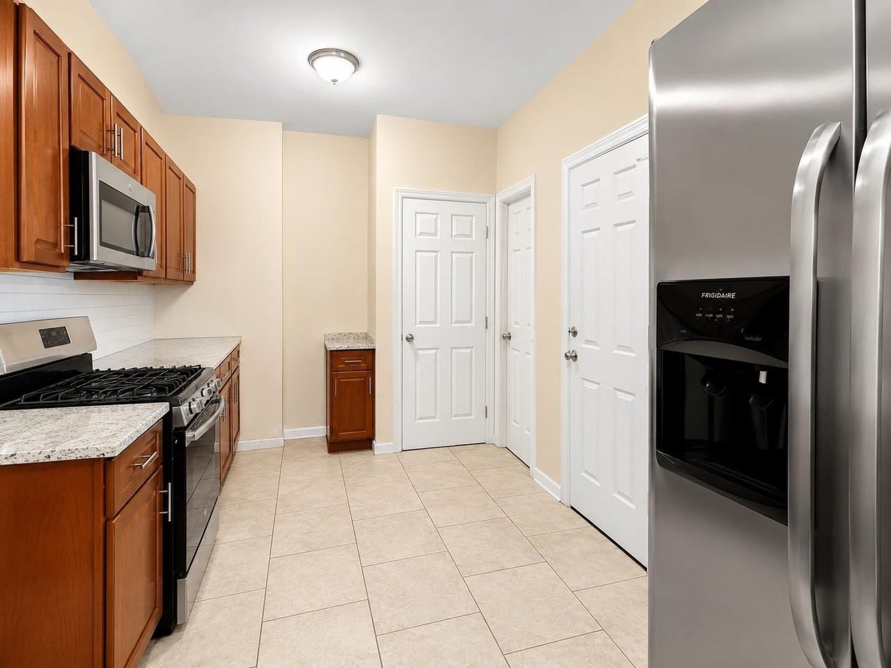91 Leonard St #1 - Photo 3 of 19