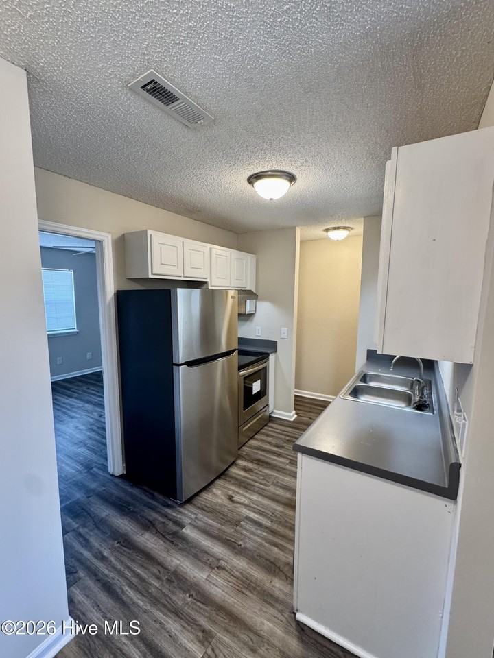 1293 Park West Dr #9 - Photo 6 of 14