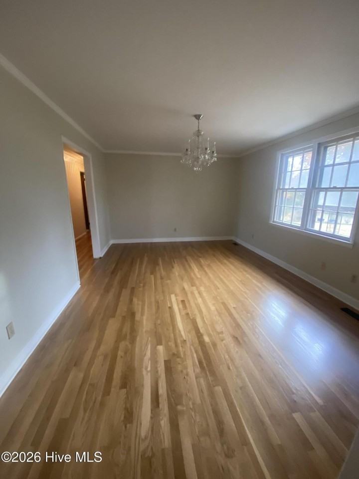 1005 Sioux Dr - Photo 5 of 7