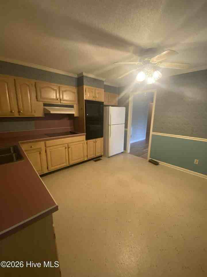 1005 Sioux Dr - Photo 6 of 7