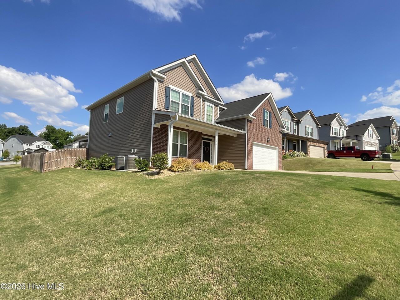 1283 Cobblefield Dr - Photo 2 of 6