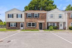 526 Myrtlewood Cir - Photo 1 of 1