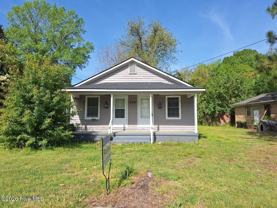 608 Hudson St #A - Photo 1 of 1