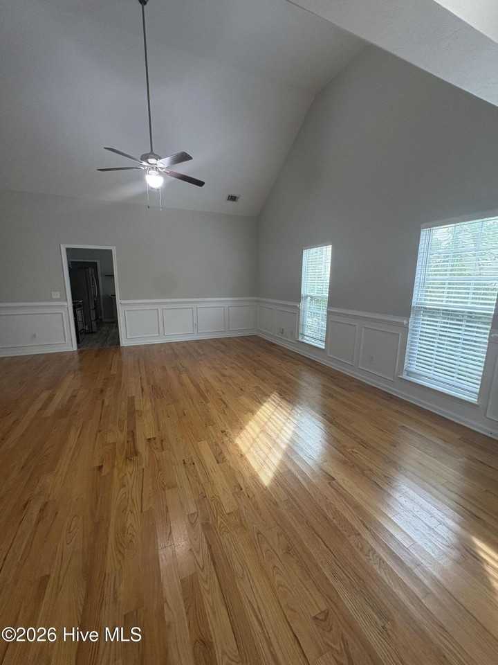 2021 Dundee Way - Photo 3 of 19