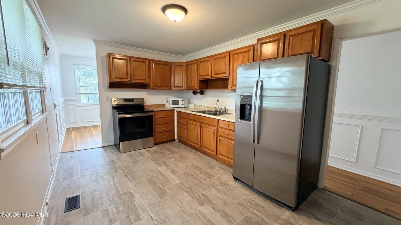 412 Seminole Trl - Photo 6 of 23