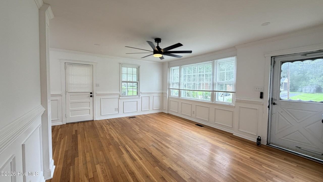 412 Seminole Trl - Photo 7 of 23