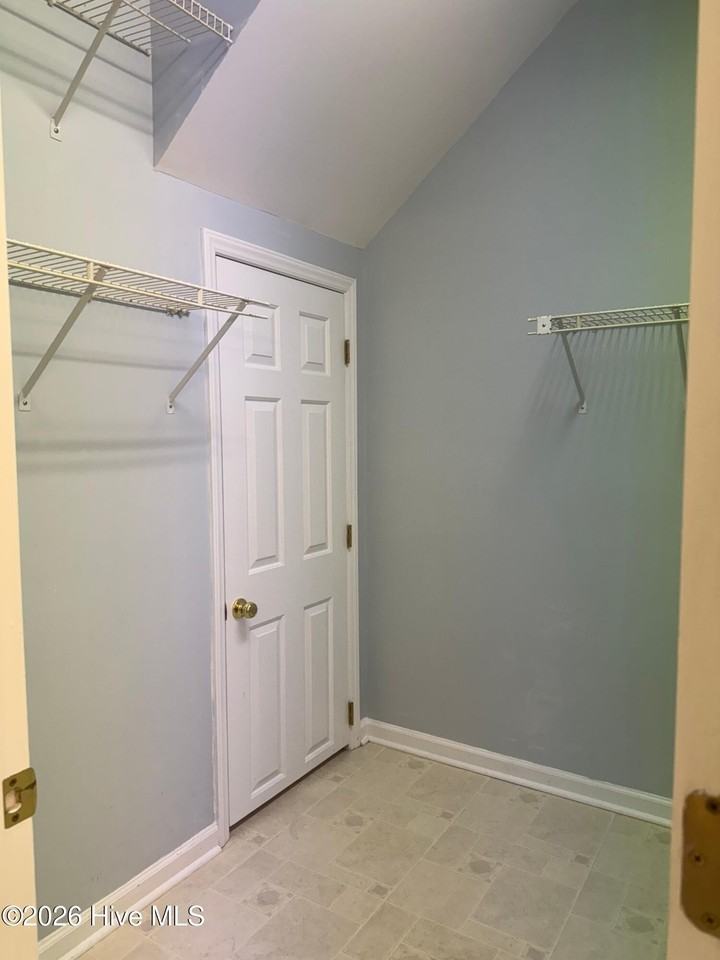 2105 Rail Ct - Photo 6 of 18