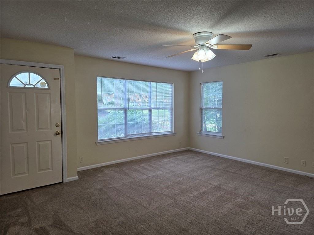 1213 Exley Dr - Photo 2 of 17