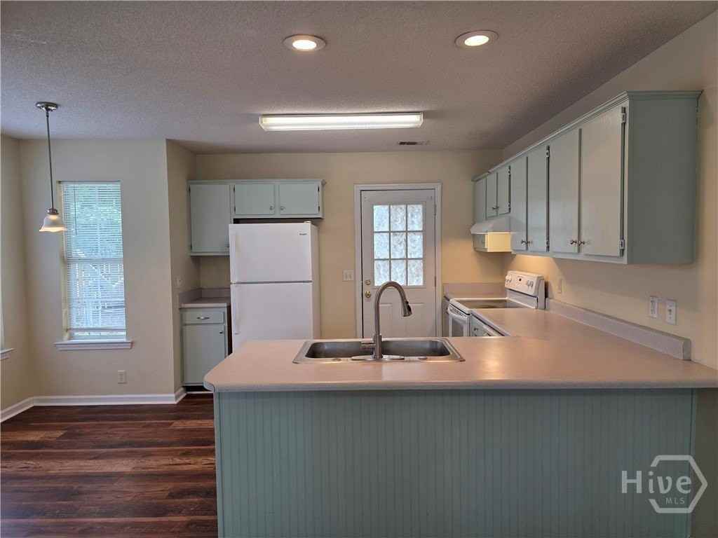 1213 Exley Dr - Photo 4 of 17