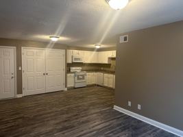 featured image of 240 Geri Ln #B