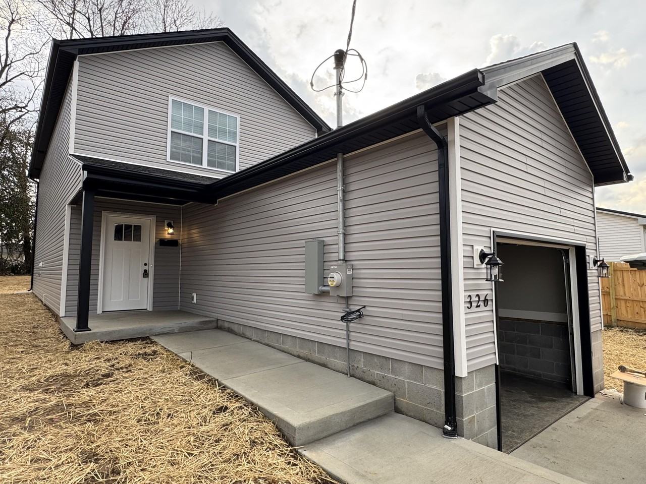 326 Elm St - Photo 2 of 19