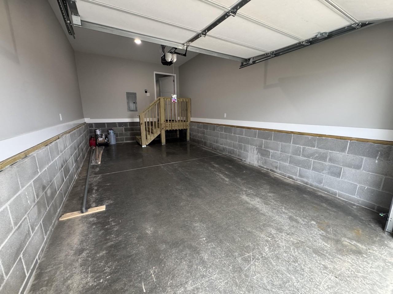 326 Elm St - Photo 5 of 19
