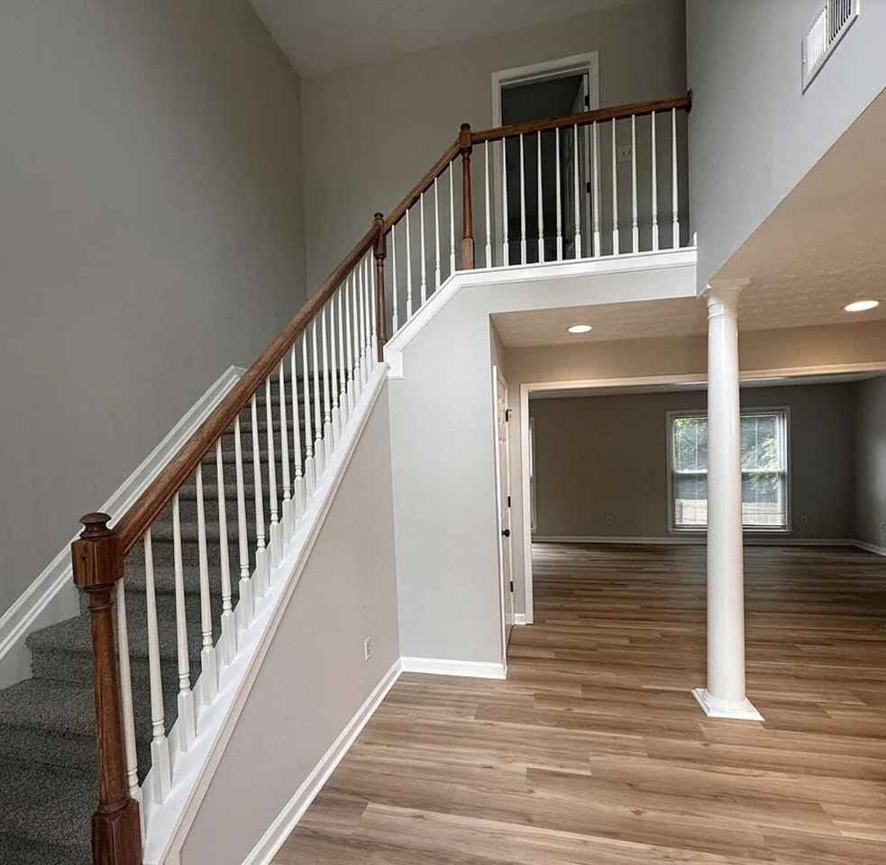 672 Millpond Rd - Photo 2 of 30