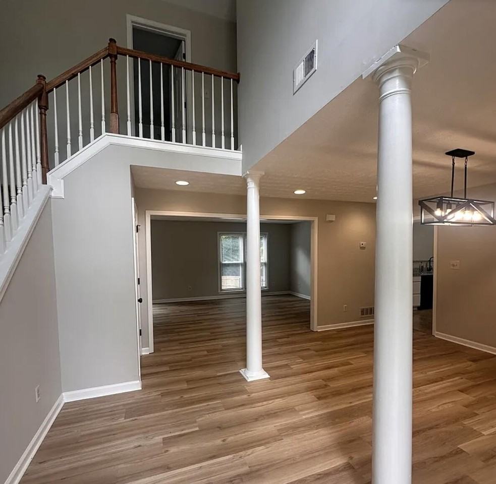 672 Millpond Rd - Photo 3 of 30
