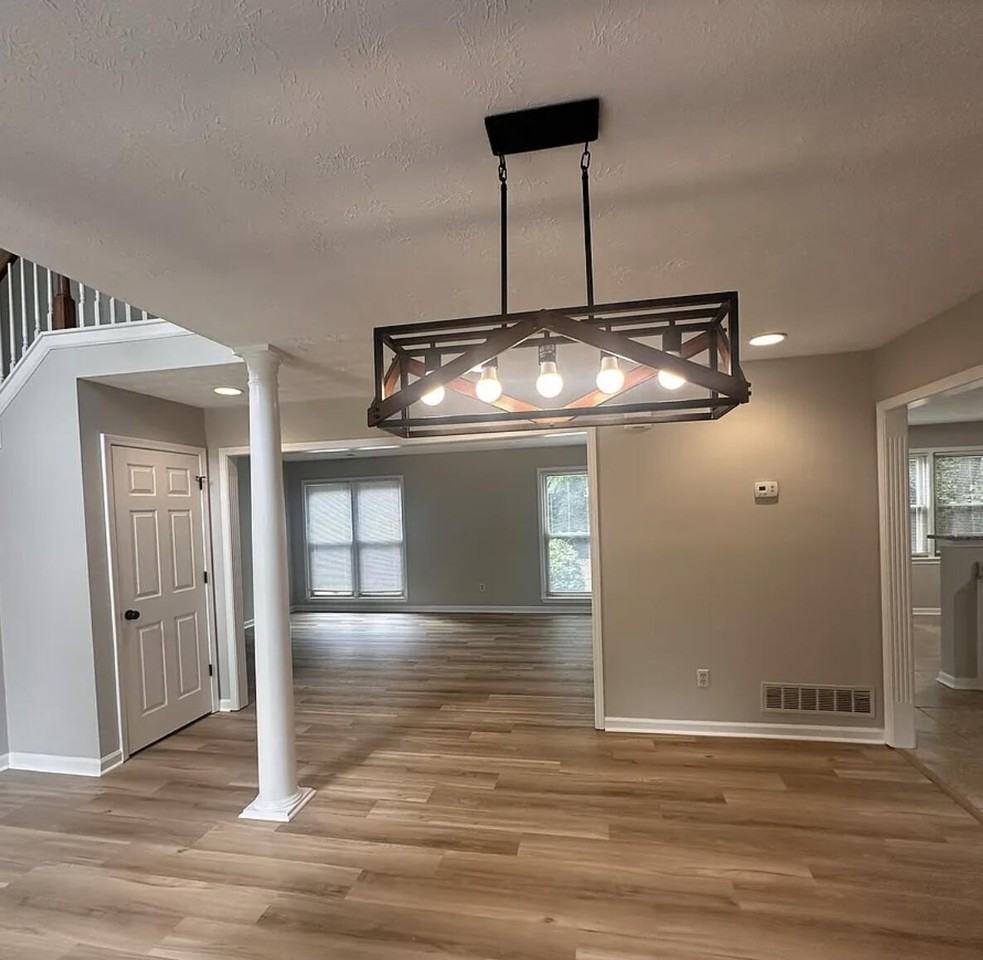 672 Millpond Rd - Photo 4 of 30