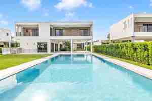 featured image of 16699 Botaniko Dr N