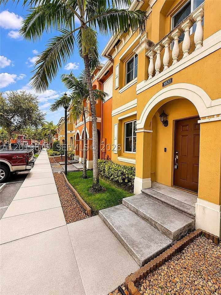 1820 Sw 89th Ter