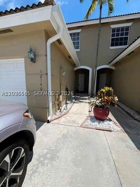 12140 Sw 4th St #12140 - Photo 3 of 30