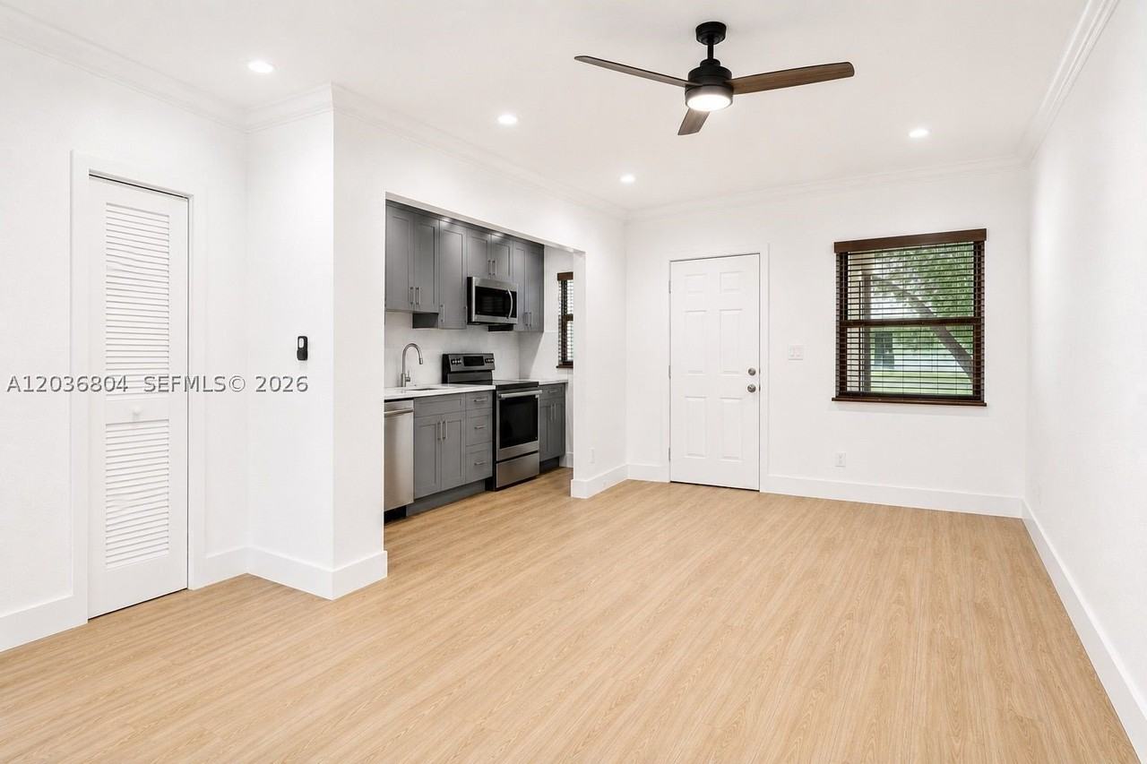 5839 Sw 74th Ter #103 - Photo 4 of 20