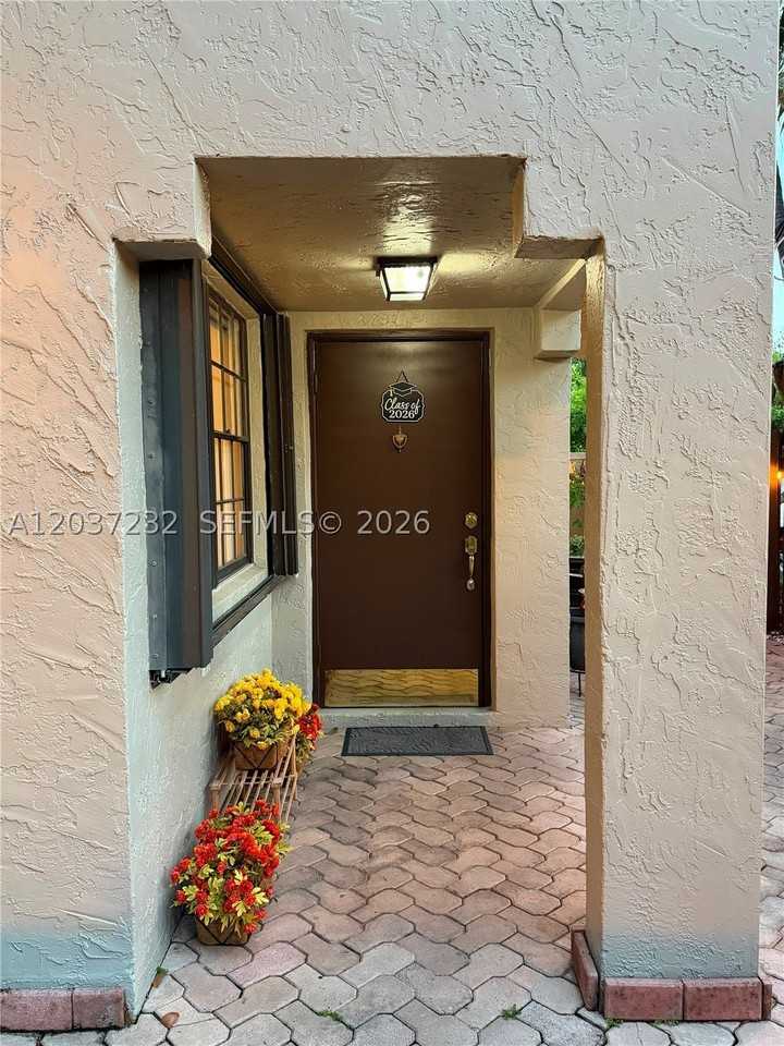 10445 Sw 154th Ct #1 - Photo 4 of 10