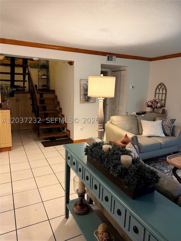 10445 Sw 154th Ct #1 - Photo 7 of 10