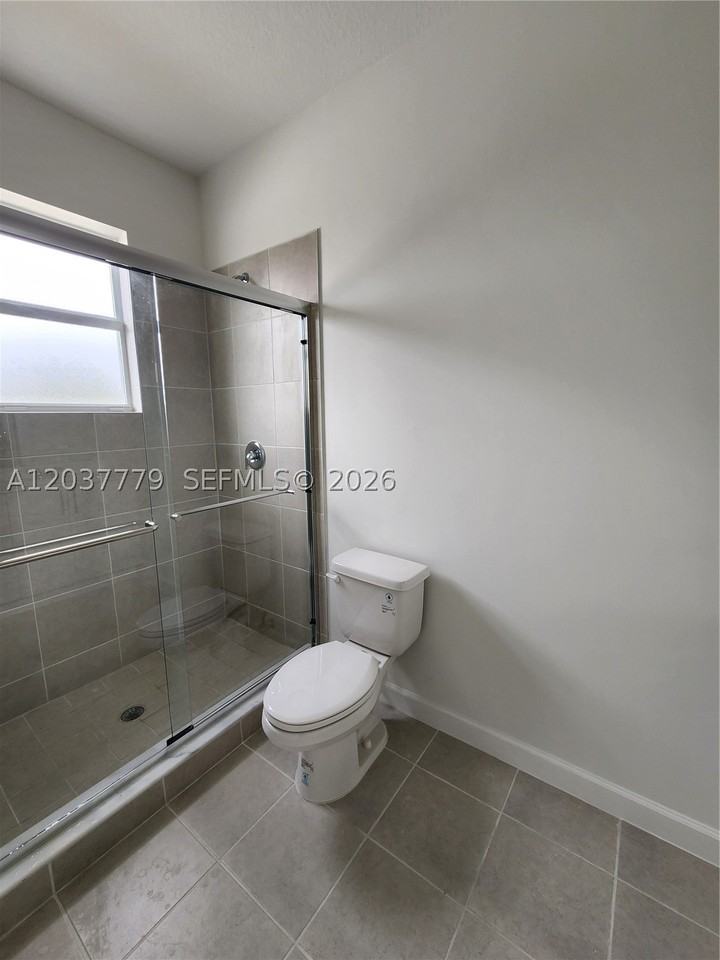 263 SE 11th Ct #0 - Photo 6 of 21