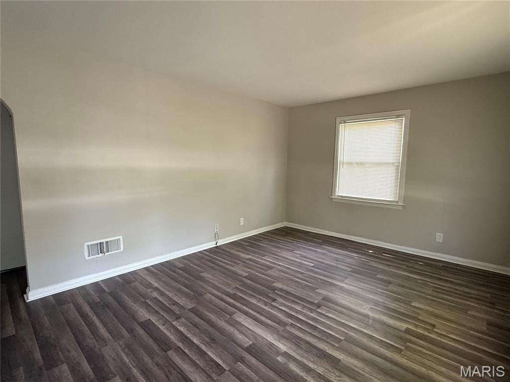 10124 Winkler Dr - Photo 3 of 8