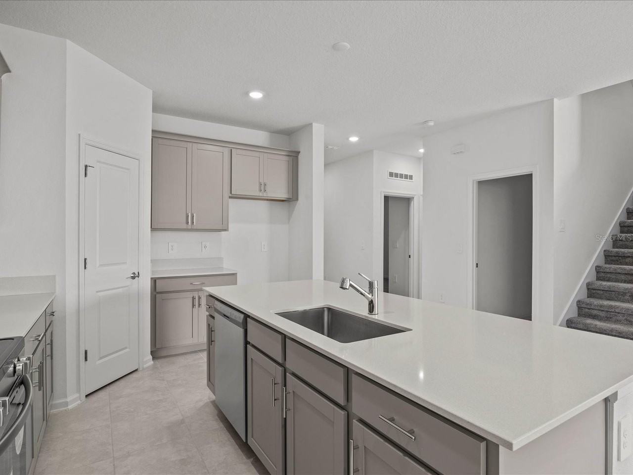 6325 Blissful St - Photo 4 of 30