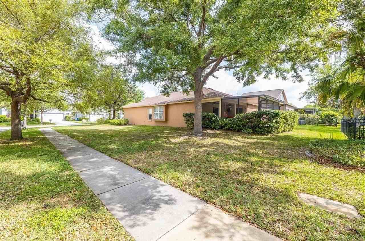 15534 Martinmeadow Dr - Photo 2 of 19