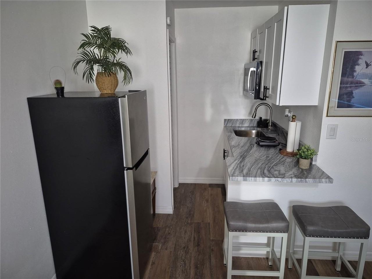 7709 W Hanna Ave #C - Photo 4 of 10