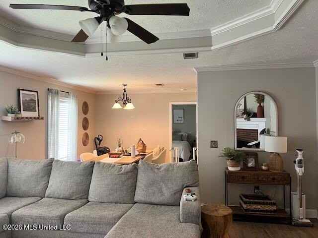 614 Acorn Ln - Photo 5 of 16