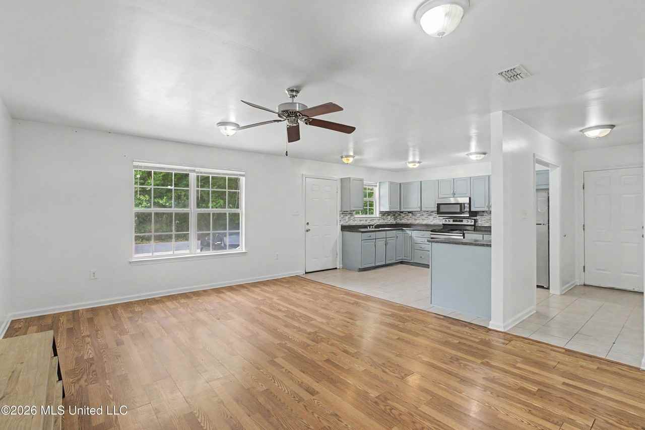 124 30th 1/2 St Lot B - Photo 5 of 12