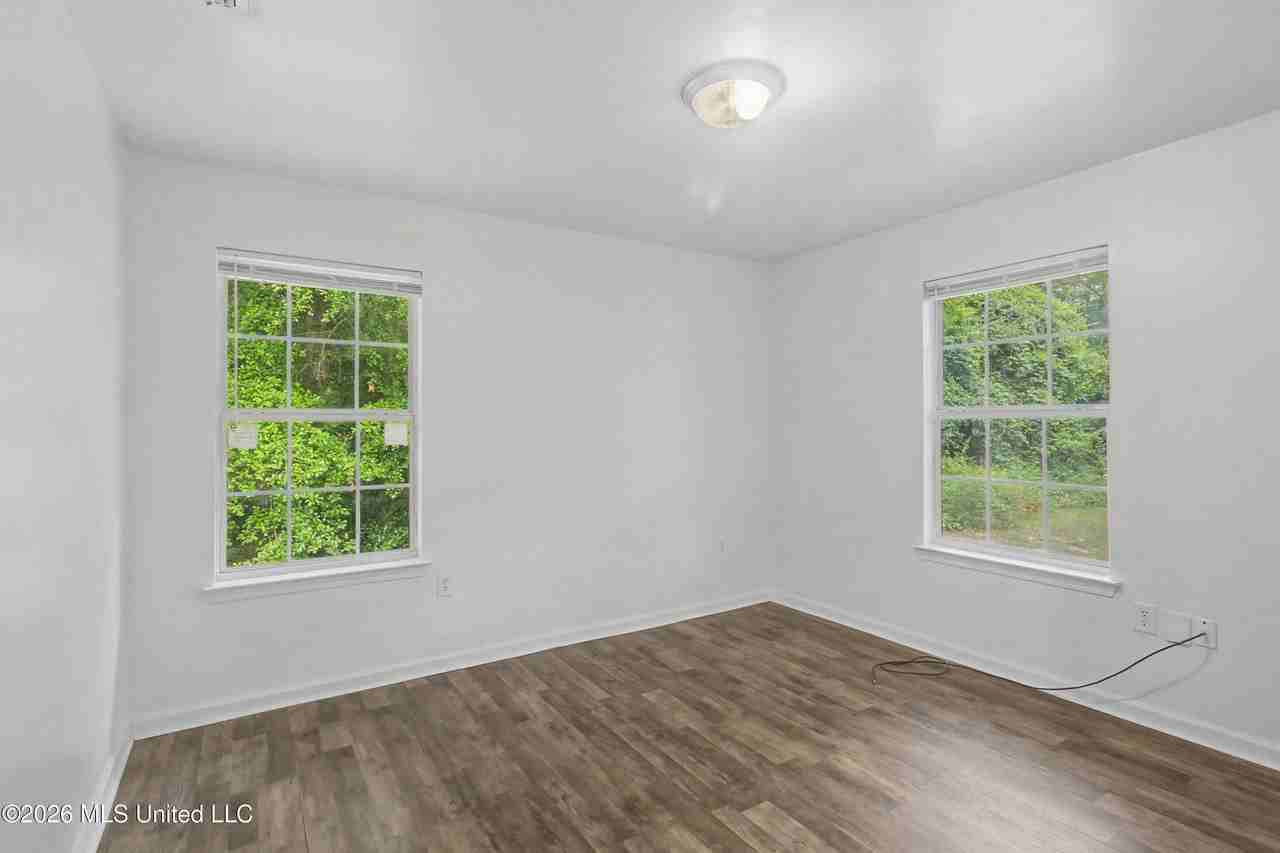 124 30th 1/2 St Lot B - Photo 7 of 12