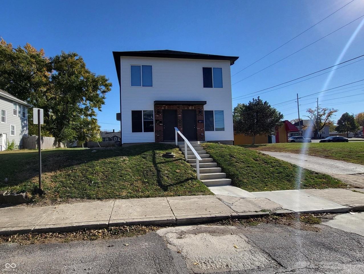 515 N Oxford St #A