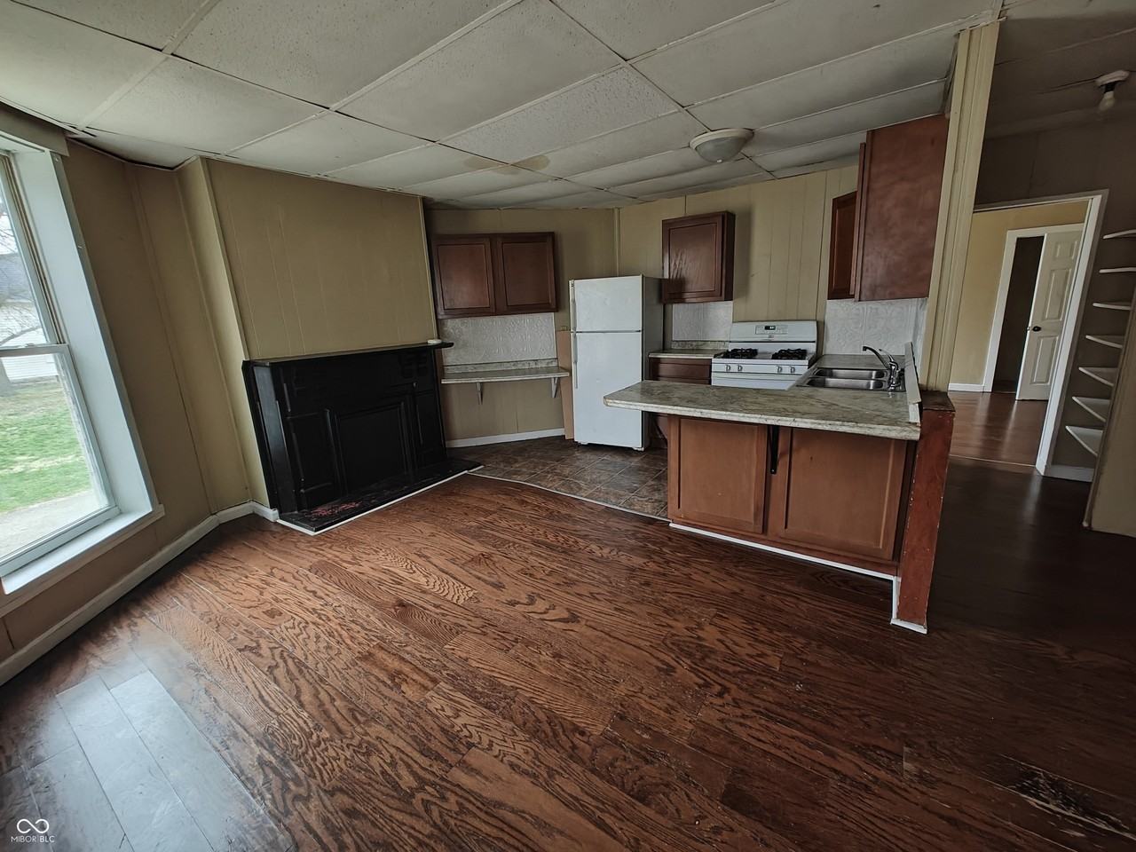 617 W Franklin St #2 - Photo 5 of 11