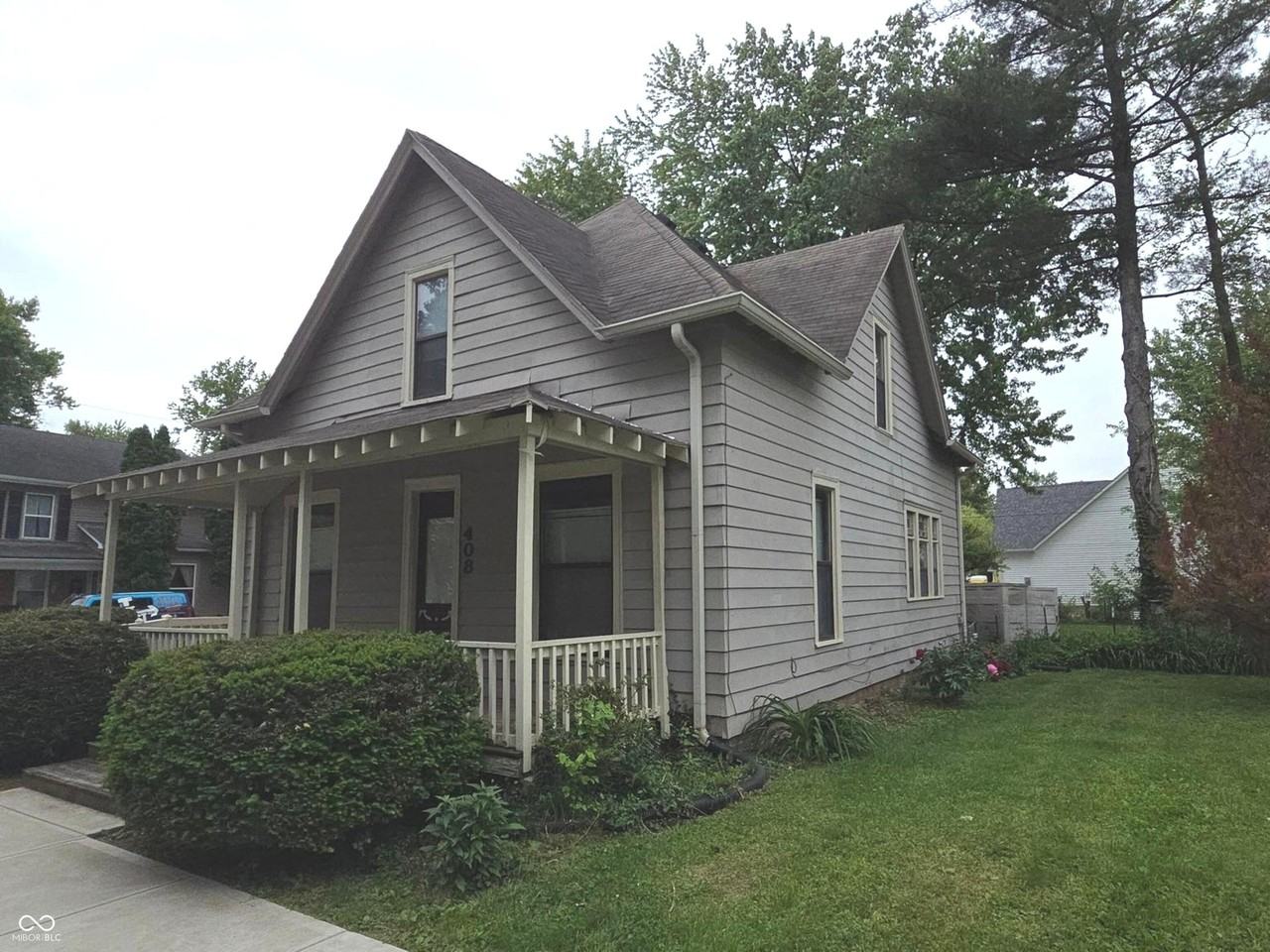 408 S Main St - Photo 3 of 28