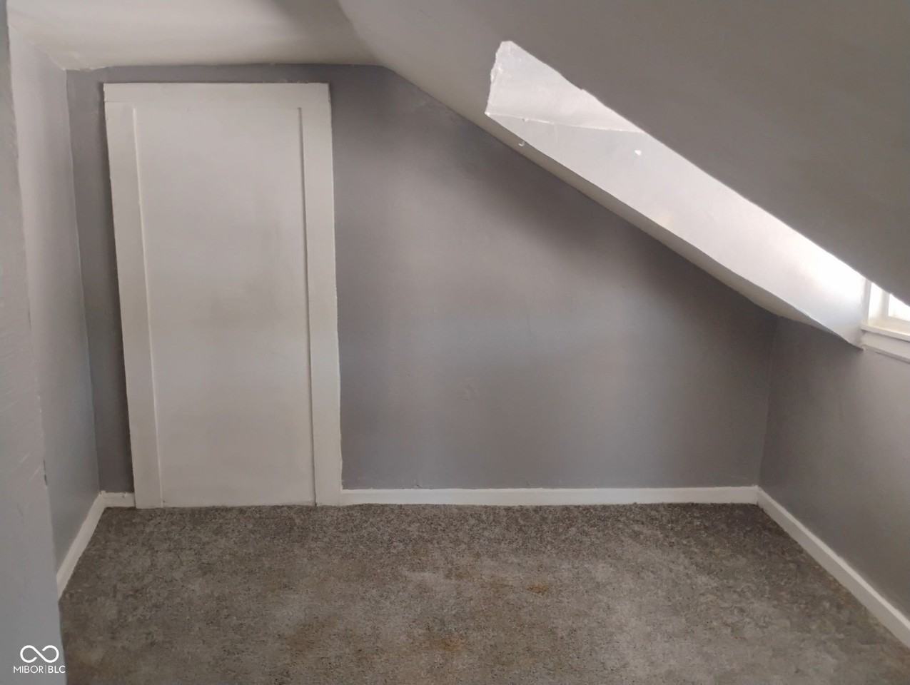 316 E Franklin St #3 - Photo 7 of 8