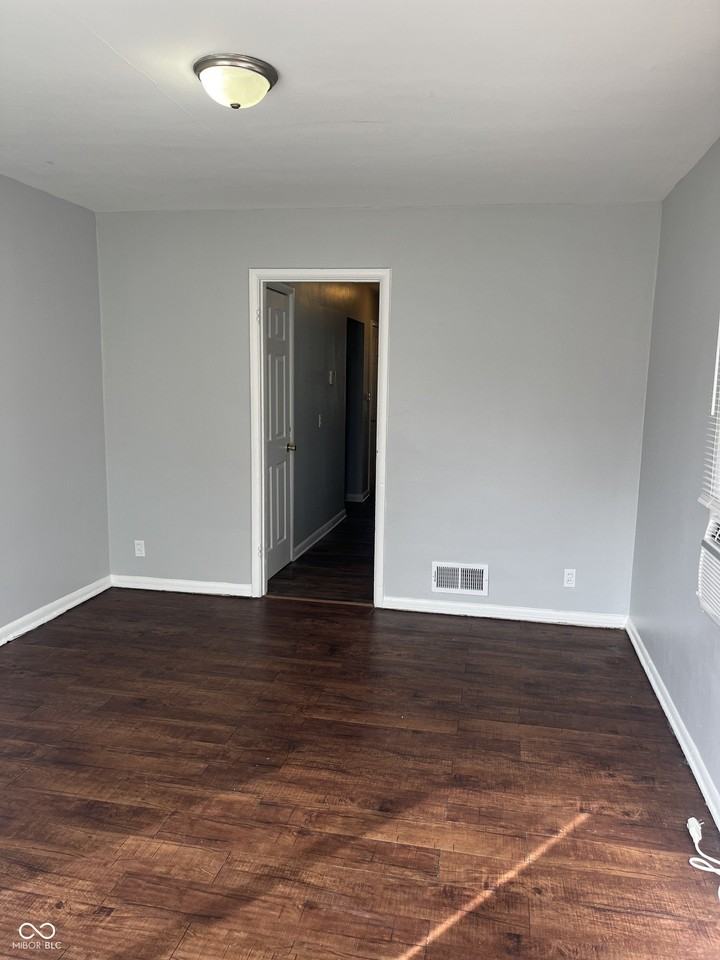 628 N Oxford St - Photo 3 of 14