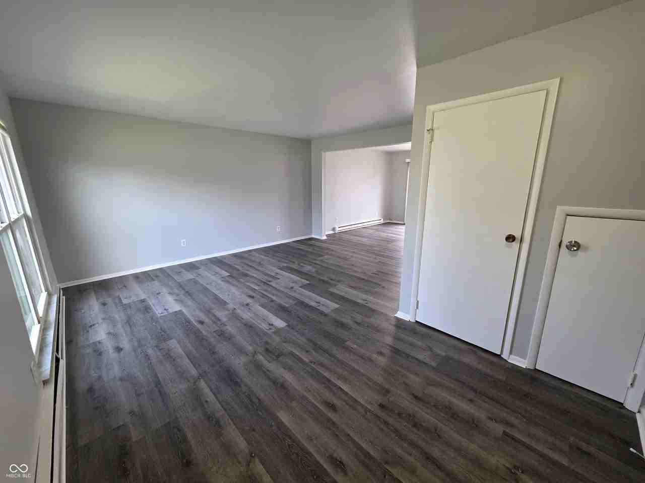 3829 Biscayne Rd - Photo 2 of 20