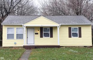 featured image of 3516 N Hawthorne Ln