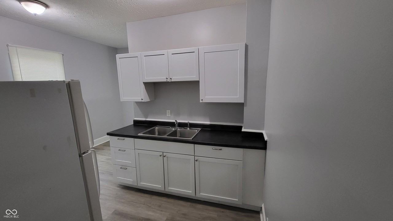 1036 N Tuxedo St #A - Photo 6 of 12