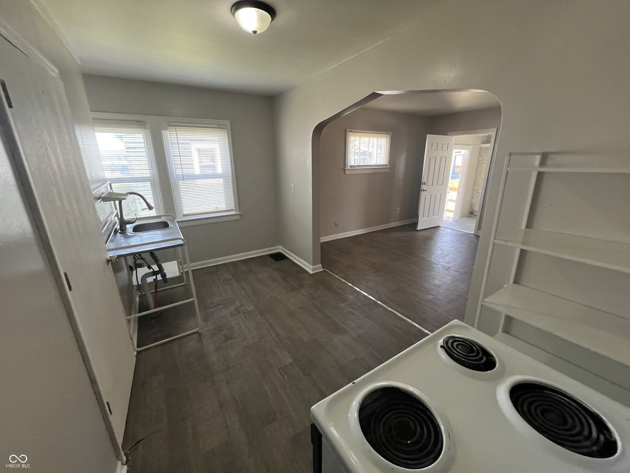 320 N Sherman Dr #A - Photo 6 of 10