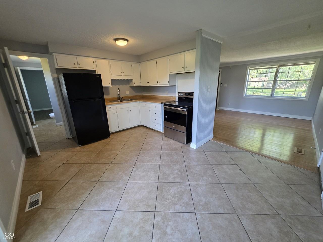 10359 Chris Dr - Photo 7 of 22